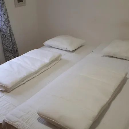 Quarto em Acomodações Particulares Fjordshelter Vintage Townhouse *