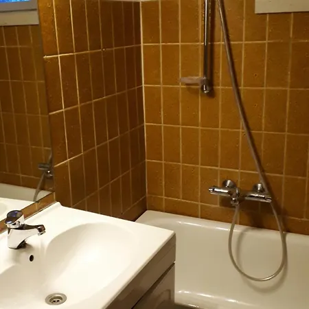 Quarto em Acomodações Particulares Fjordshelter Vintage Townhouse
